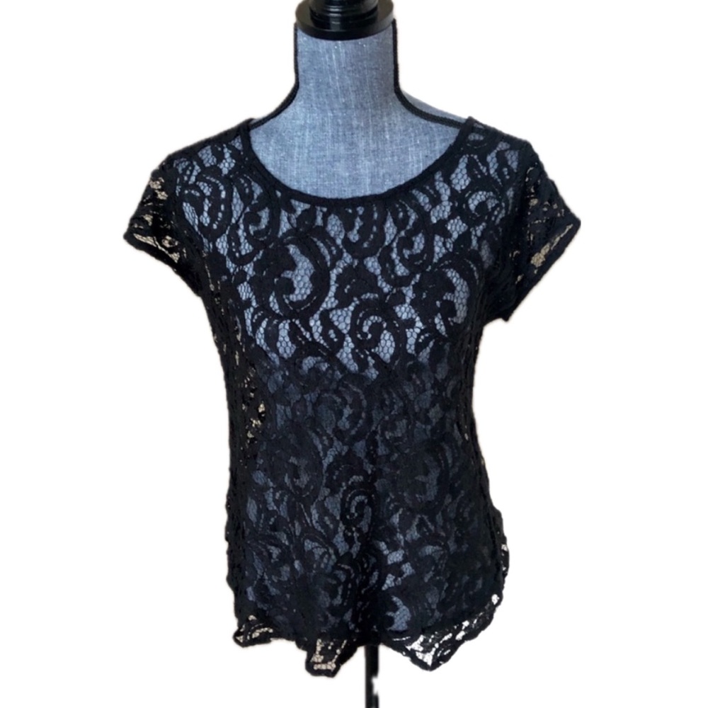 NWT Lace Top